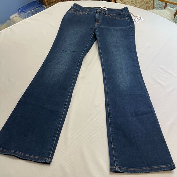 NWT Lila Ryan The Marlee Mid Rise Curvy Boot Cut Grace Denim Jeans Size 30 - Picture 1 of 9